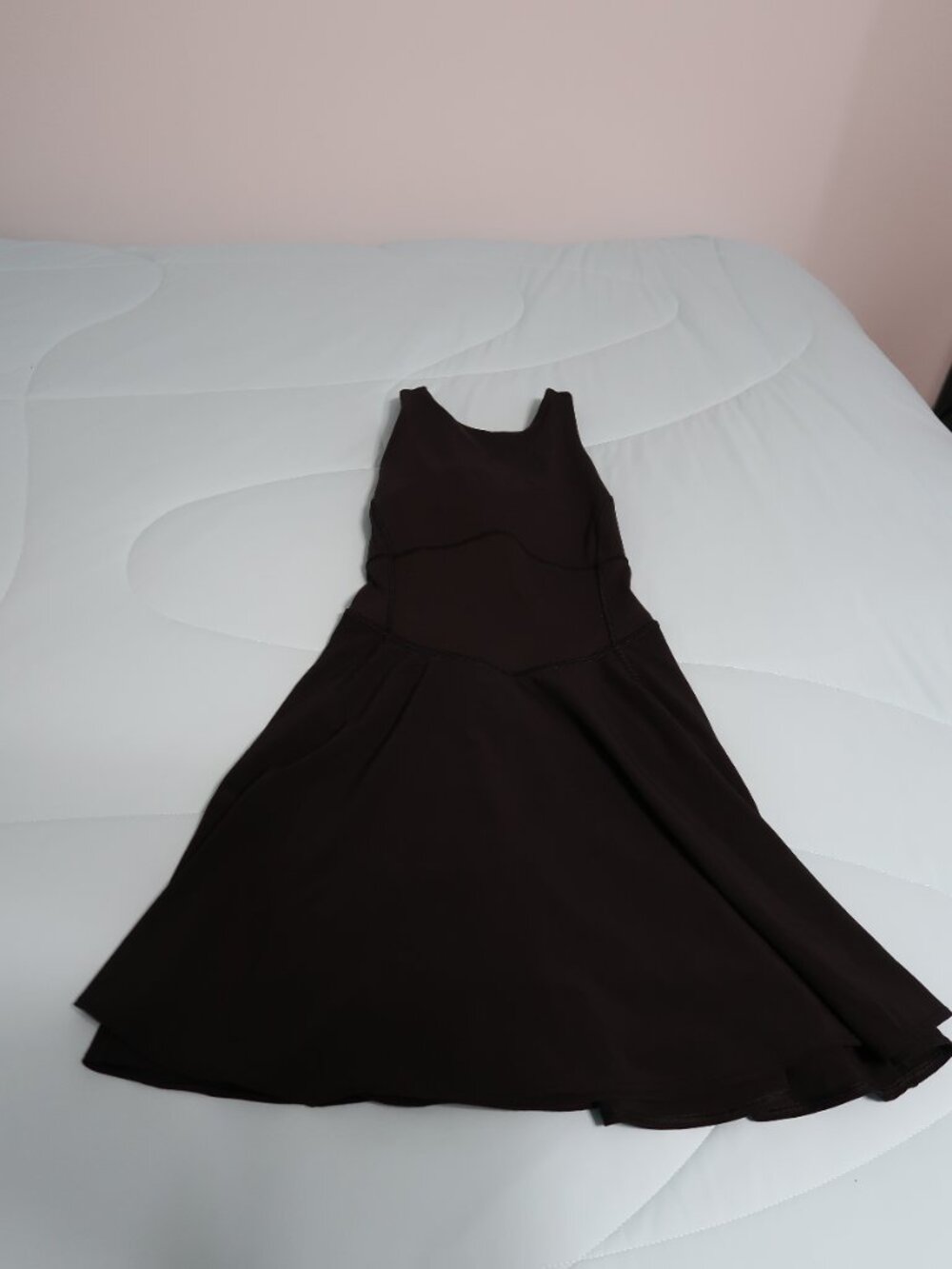 NWOT Lululemon Court Crush Dress Size 4 in color Black